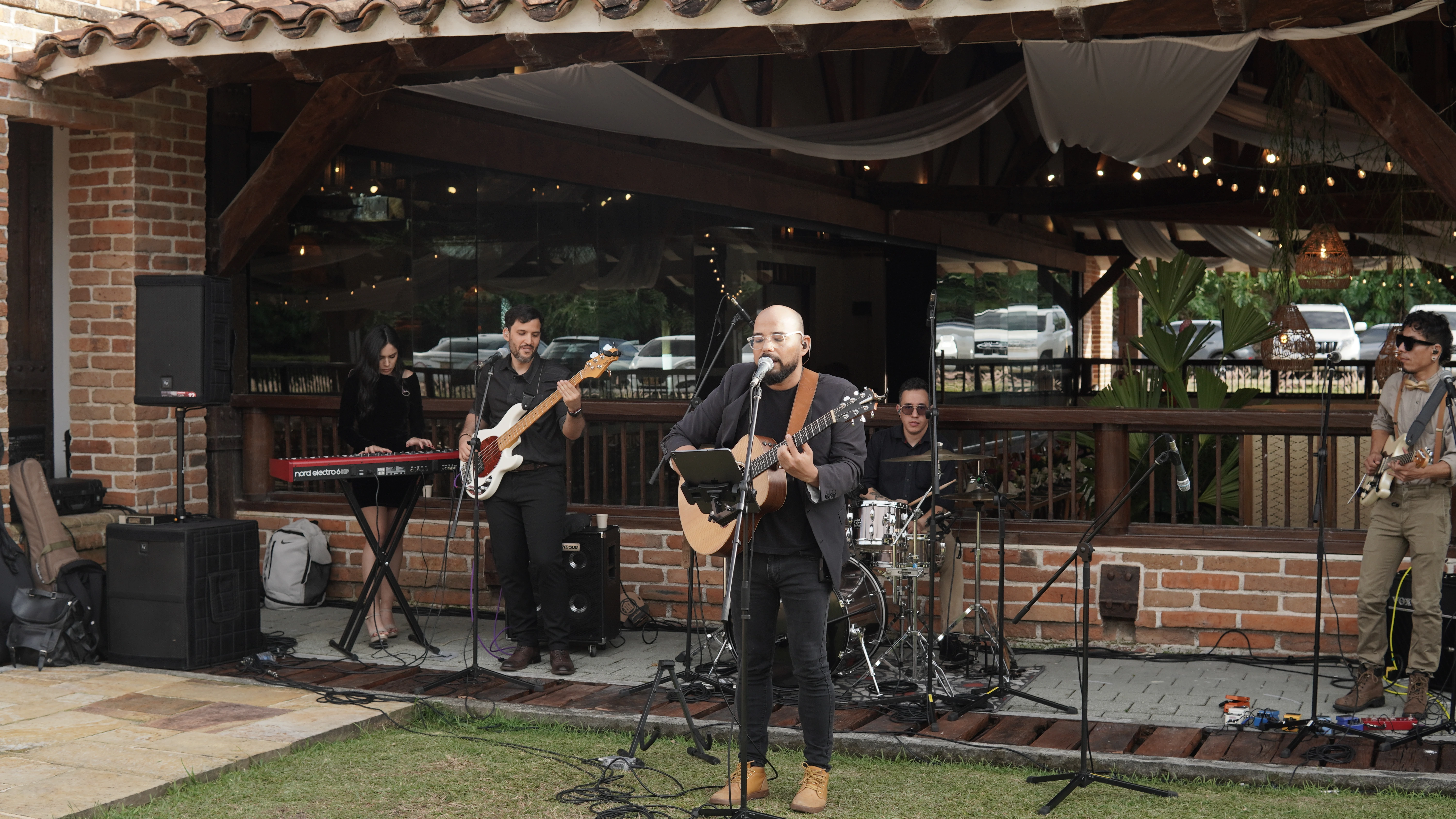 Ruta 77 banda completa en concierto en vivo